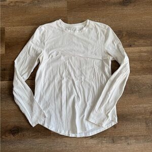 Lululemon Women’s Long Sleeve Crew Neck Shirt - White